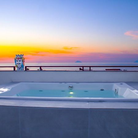 Duca D'Aosta Terrace, Skypool & Sauna Acquedolci Kültér fotó