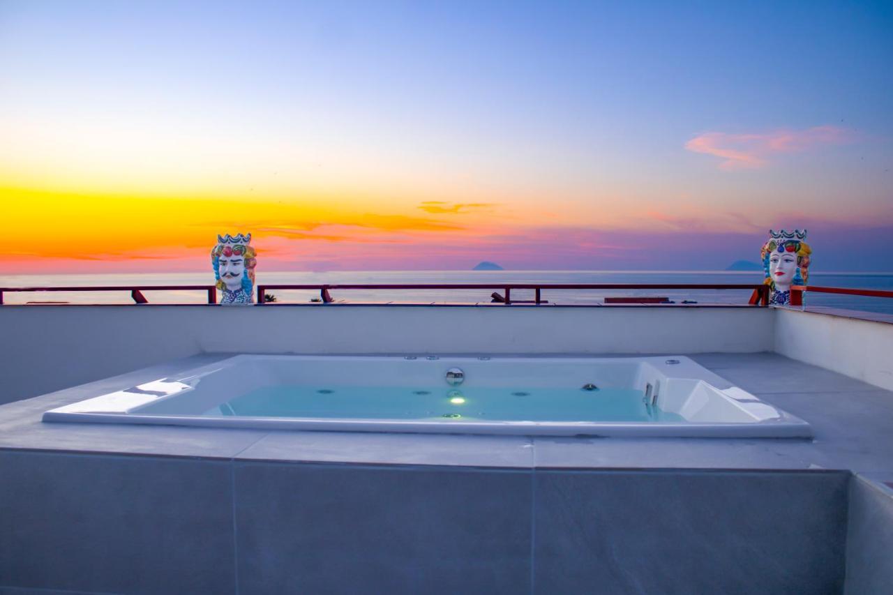 Duca D'Aosta Terrace, Skypool & Sauna Acquedolci Kültér fotó