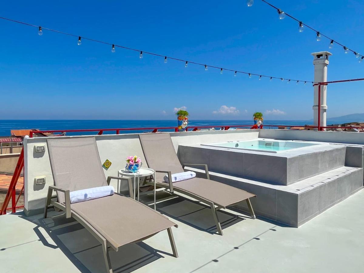Duca D'Aosta Terrace, Skypool & Sauna Acquedolci Kültér fotó